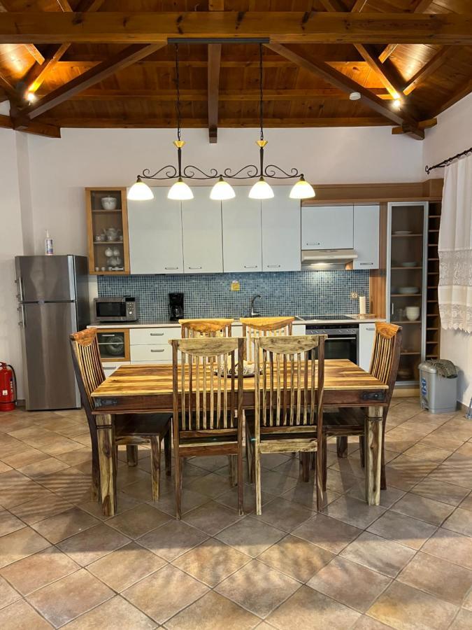 Villa Ouranos In Pefkias Skopelos Eksteriør billede